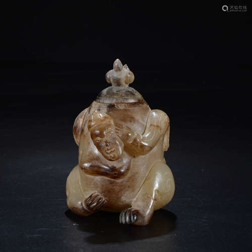 A Jade Carved Figure Face Pattern Bear Shaped Water Pot