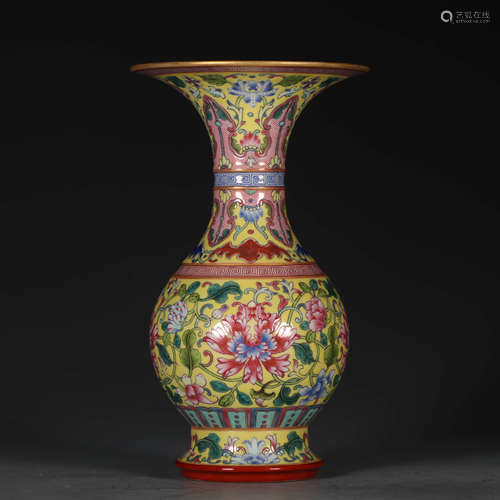 A Famille Rose Floral Porcelain Flower Vase