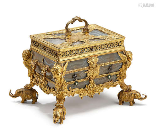 A SUPERB MOSS AGATE AND HARDSTONE-MOUNTED GILT-METAL CASKET IN THE MANNER OF JAMES COX Circa 1760s