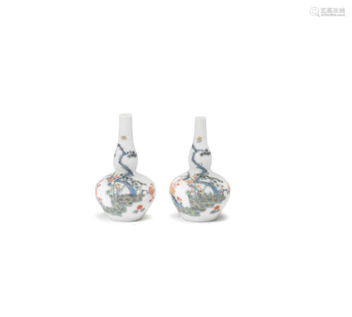 A pair of Meissen miniature bottles, circa 1735