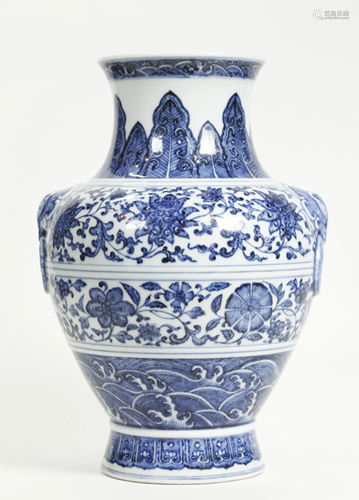 Chinese Blue & White Porcelain Vase Anim…