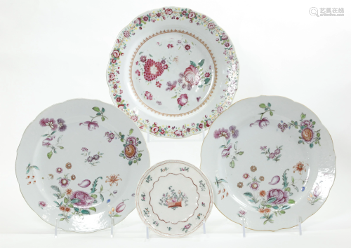 Chinese 18C Famille Rose Porcelain Pair & 2 Pla…