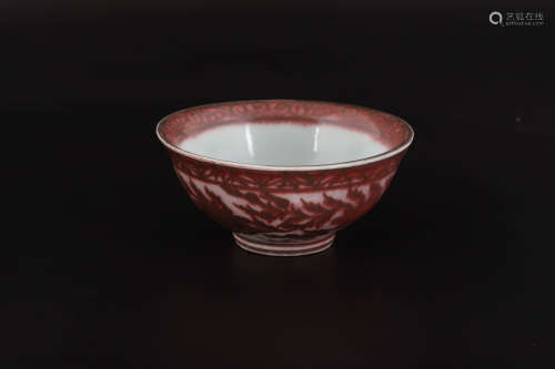 十八世纪 釉里红花卉纹碗