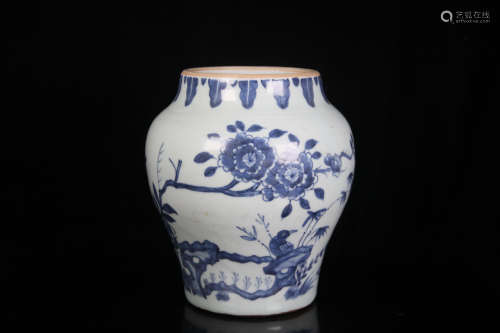十八世纪 青花花鸟纹罐