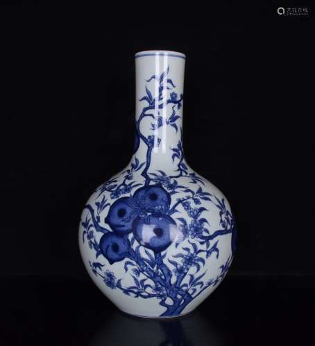 A Chinese Porcelain Blue&White Longevous Moon Flask Vase