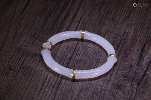 A Chinese Gilt Silver Agate Bangle