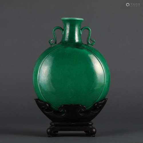 A Chinese Porcelain Green Glaze Ruyi Ear Vase