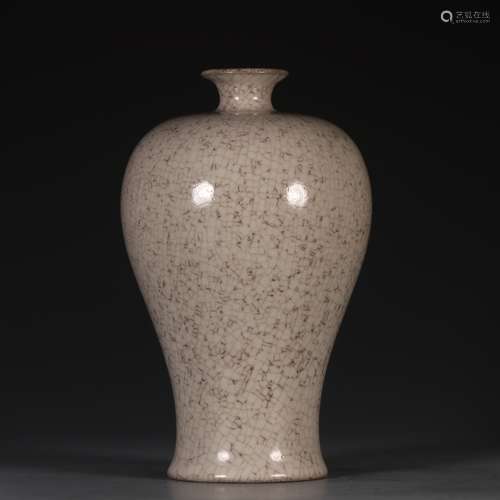 A Chinese Porcelain White Ru Yao Meiping Vase