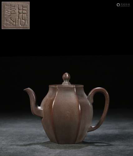 A Chinese Zisha Teapot, Zhou Jishan Mark