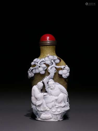 A Chinese Glassware Figure Story Snuff Bottle