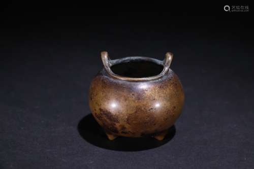 A Chinese Bronze Censer