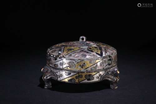 A Chinese Bronze Ware Gilt Silver and Gold Box with Lid