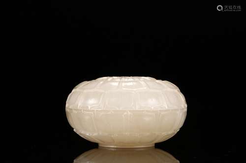 A Chinese Hetian Jade Lotus Shape Box