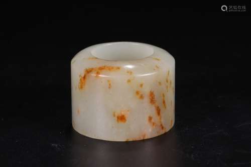 A Chinese Hetian Jade Thumb Ring