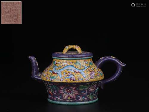 A Chinese Zisha Gilt Gold Enamel Colored Teapot