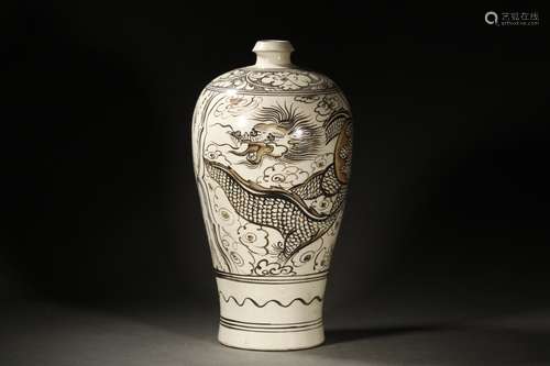 A Chinese Cizhou Kiln Dragon Pattern Meiping Vase