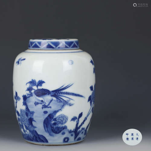 A Blue And White Bird-And-Flower Porcelain Tea Jar