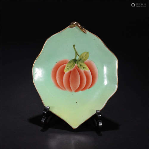 A Green Glaze Pumpkin Painted Porcelain Plate