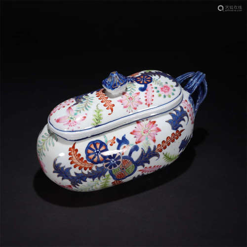 A Blue And White Famille Verte Gilt Floral Porcelain Jar With Cover