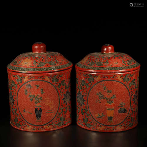 A Pair Of Floral Lacquerware Jars With Cover