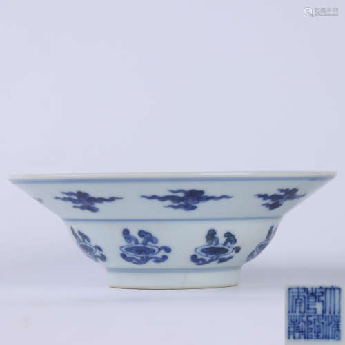 A Chinese Blue And White Lucid Ganoderma And Babao Porcelain Bowing Bowl