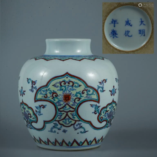 A Doucai Floral Porcelain Jar