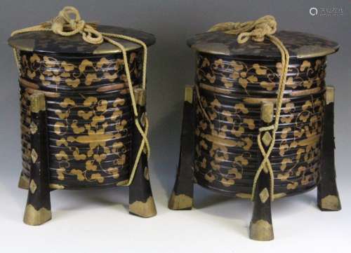 Japon Moji 1890 Deux boîtes rondes à étoffe en laq…