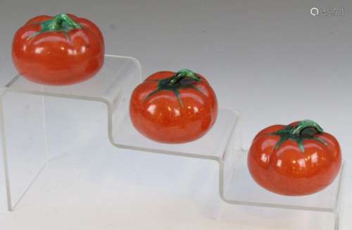 TROIS SUJETS Tomates en céramique orangée 6 cm