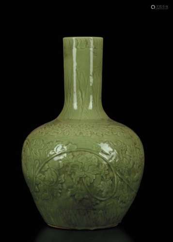 A Tianqiuping Vase, China, Qin…