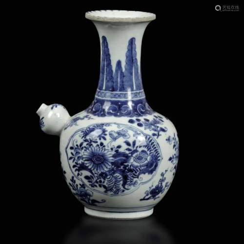 A Porcelain Spout, China, Qing…