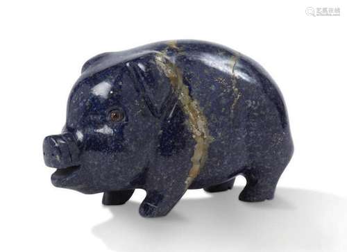 STATUETTE EN FORME DE COCHON en lapis lazuli au ye…