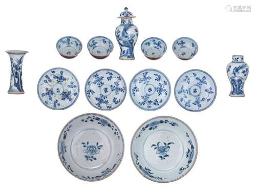 Four sets of Chinese blue and white floral decorat…