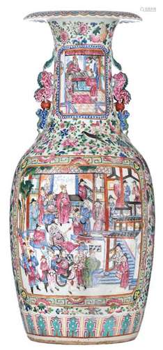 A large Chinese famille rose vase, decorated with …