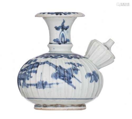 A Chinese blue and white kendi, with a ribbed glob…