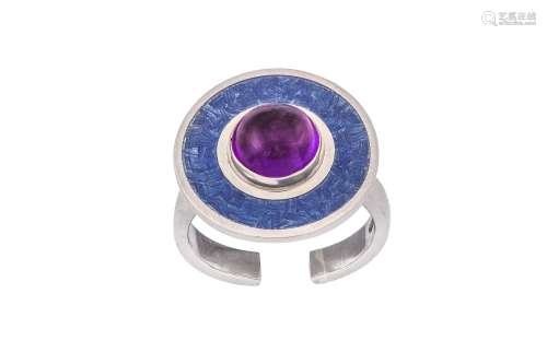 Simon Benney | An amethyst and enamel ring, 2002