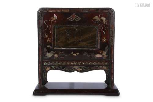 A KOREAN LACQUER MOTHER OF PEARL-INLAID TABLE SCREEN.
