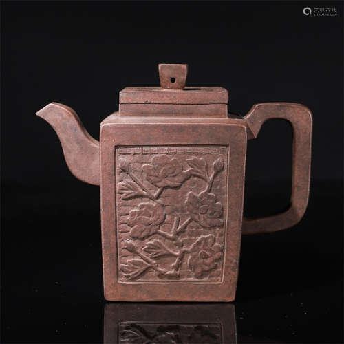 A  Zisha tea pot