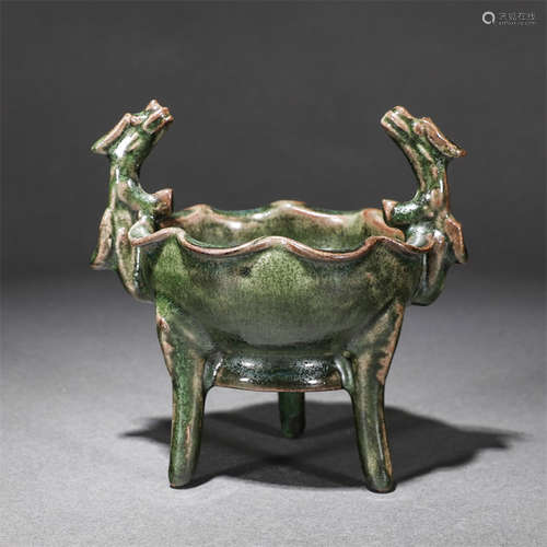 Green glaze dragon ear censer