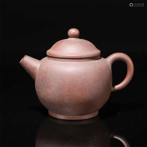A  Zisha tea pot