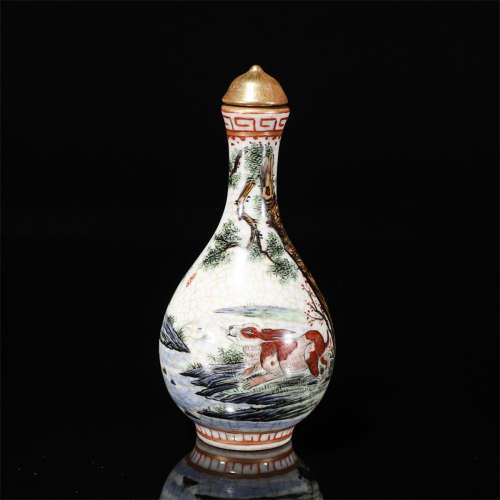 Famille rose procelain snuff bottle