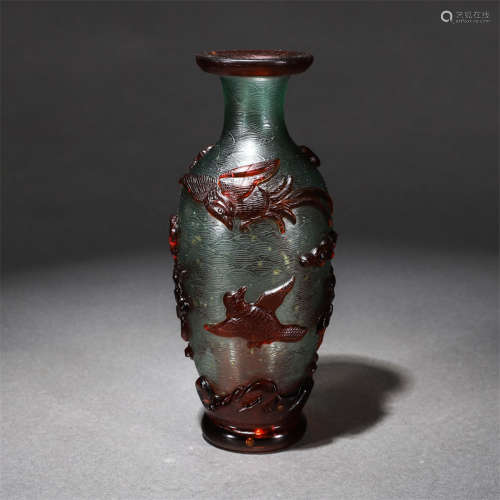 Glassware gild pattern vase