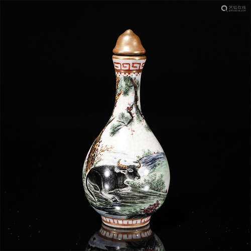 Famille rose procelain snuff bottle