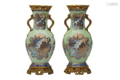 A PAIR OF CHINESE BLUE AND WHITE 'LANDSCAPE' VASES.