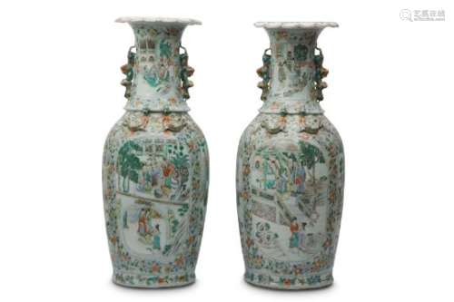 A PAIR OF LARGE CHINESE FAMILLE VERTE VASES.