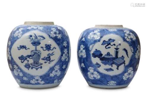 TWO CHINESE BLUE AND WHITE JARS.