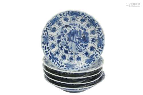 FIVE CHINESE BLUE AND WHITE DISHES.