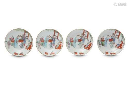 A SET OF FOUR CHINESE FAMILLE ROSE SAUCERS.