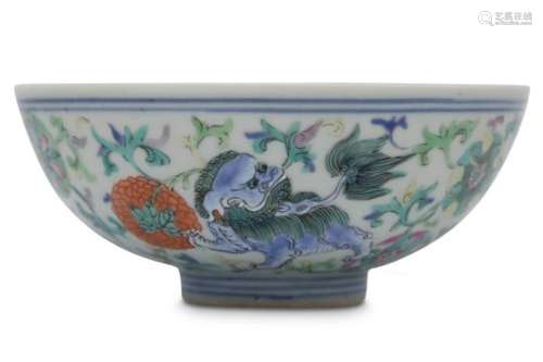 A CHINESE FAMILLE ROSE 'LION DOGS' BOWL.