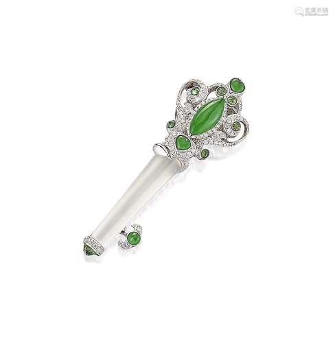 A JADEITE, TSAVORITE GARNET AND DIAMOND NOVELTY PENDANT/BROOCH