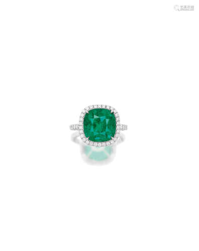 AN IMPORTANT EMERALD RING